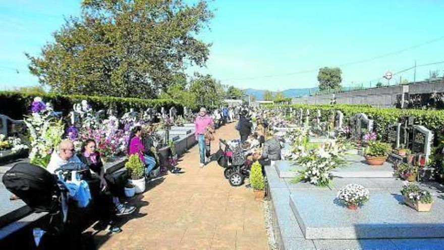 Cementerio de Errenteria en el Día de Todos los Santos