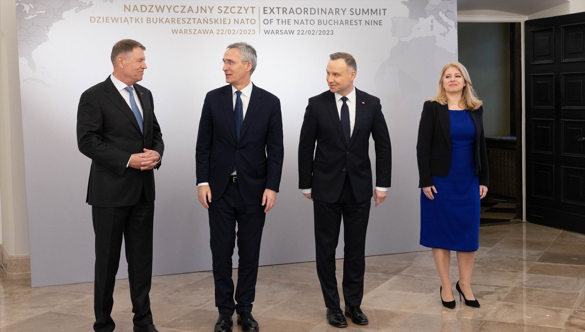 Klaus Iohanns, presidente de Rumanía; Jens Stoltenberg, secretario general de la OTAN; Andrzej Duda, presidente de Polonia; y Zuzana Caputova, presidenta de Eslovaquia.