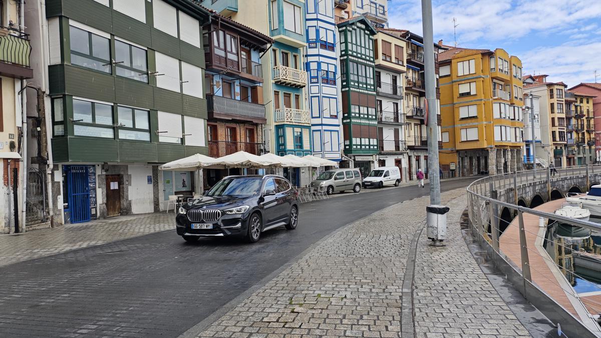 La modificación de la ordenanza regula las zonas peatonales del Casco Histórico y el entorno de Portuzarra.