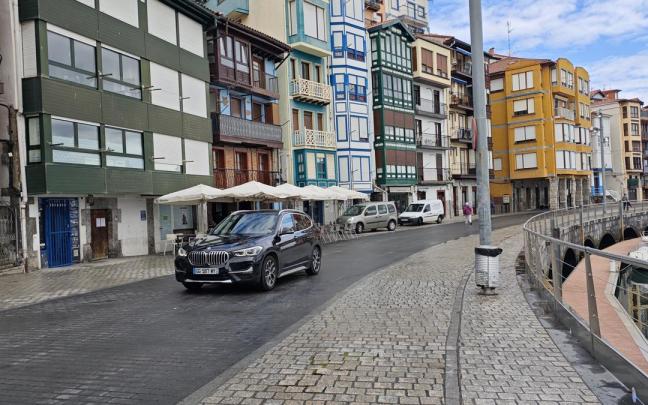 La modificación de la ordenanza regula las zonas peatonales del Casco Histórico y el entorno de Portuzarra.