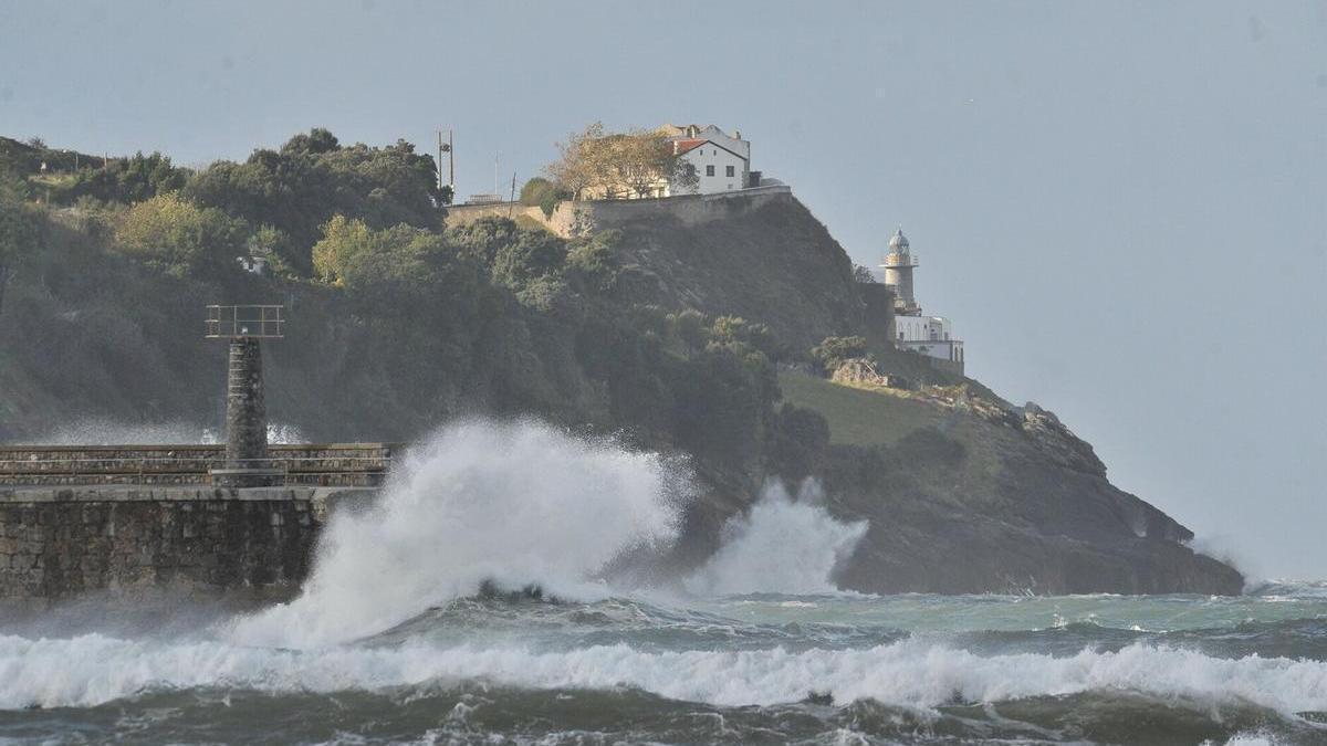 El faro más impresionante de Bizkaia que parece el fin del mundo