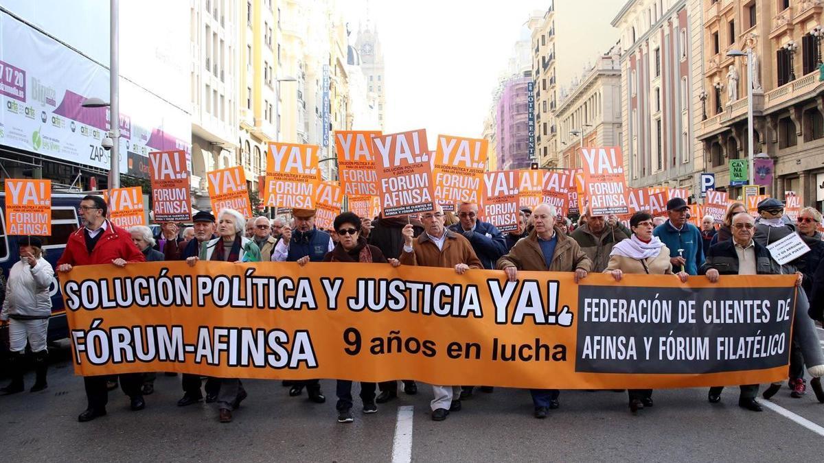 Una manifestación de afectados por los casos Forum Filatélico y Afinsa