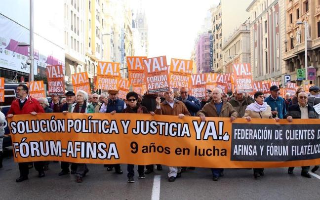 Una manifestación de afectados por los casos Forum Filatélico y Afinsa