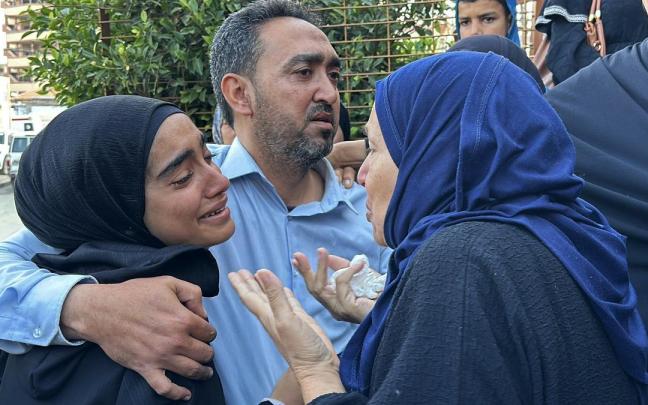 Palestinos lloran la pérdida de familiares en un ataque de Israel. / EP Palestinos lloran la pérdida de familiares en un ataque de Israel.