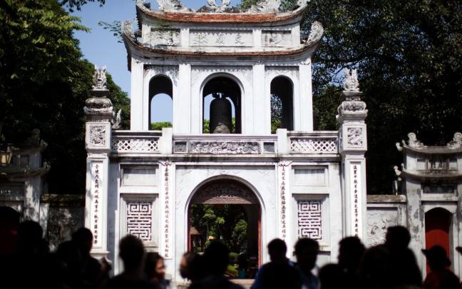 Templo de Hanou, uno de los enclaves más turísticos de Vietnam. Templo de Hanou, uno de los enclaves más turísticos de Vietnam.