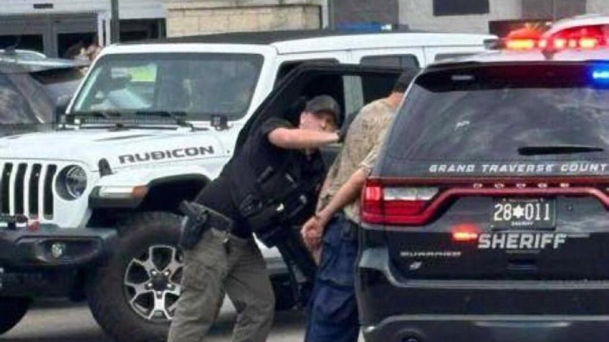 Al menos once heridos en un apuñalamiento múltiple en Michigan