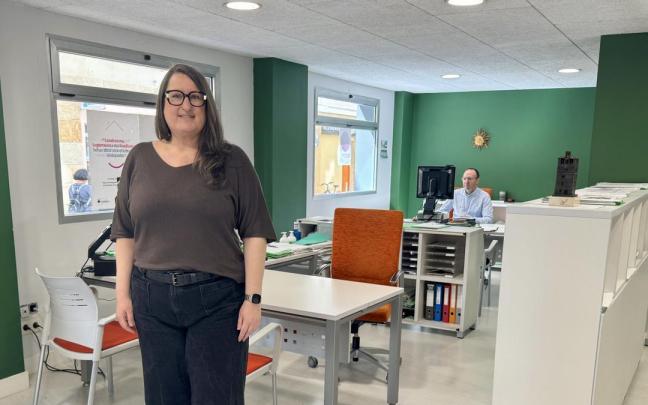Garbiñe Oiarbide en la Oficina de Vivienda municipal de Zarautz.