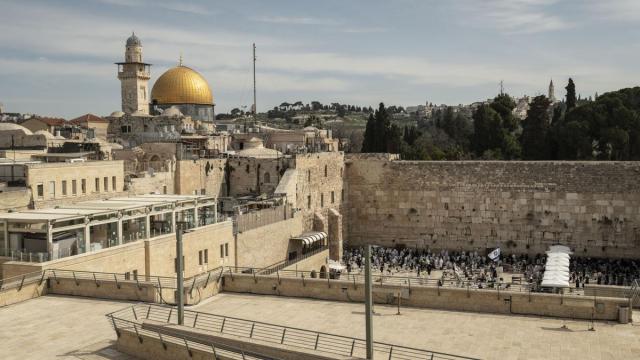 Un fragmento de misil ha caído en Jerusalén.