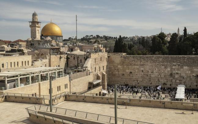 Un fragmento de misil ha caído en Jerusalén.
