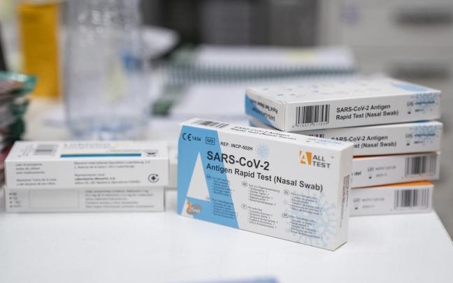 Test de antígenos en una farmacia.