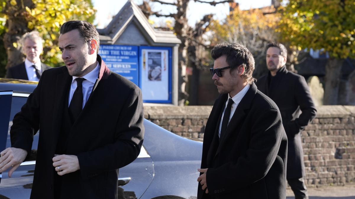 El cantante Harry Styles acude al funeral de Liam Payne.