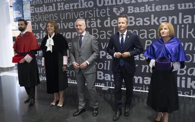 El lehendakari ha presidido este miércoles la apertura del curso 2023-2024 de la UPV/EHU. El lehendakari ha presidido este miércoles la apertura del curso 2023-2024 de la UPV/EHU.