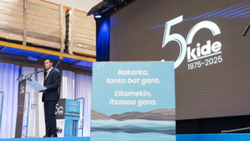 El Lehendakari felicitó a Kide por sus 50 años de recorrido