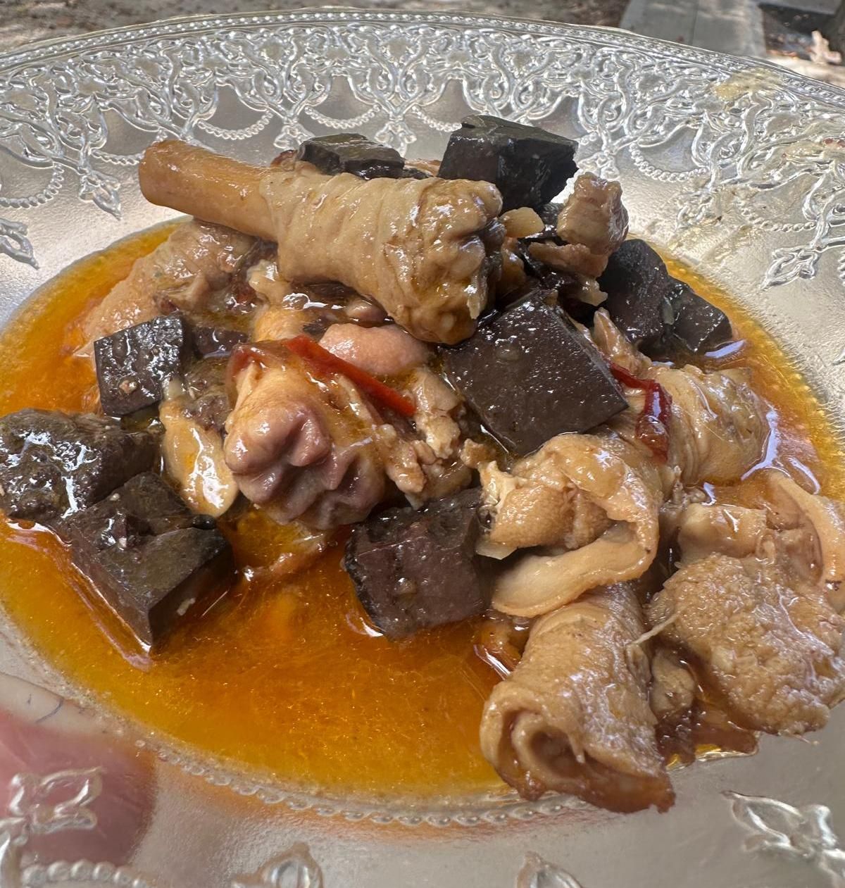 Menudicos de cordero con sangrecilla (patorrillo), de La cuchara de Martín.