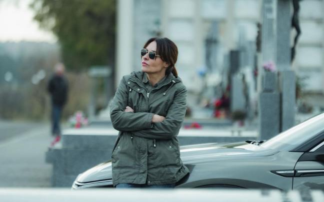 Patricia Vico como inspectora en ‘Salvador’, en Netflix.