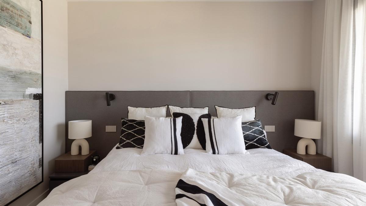 El dormitorio principal.