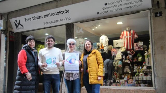 Campaña de escaparates para poner en valor a las mujeres y las niñas en la ciencia