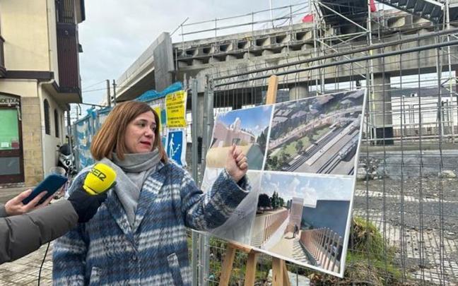 La alcaldesa de Irun, Cristina Laborda, ha dado cuenta esta mañana de cómo serán las obras de reurbanización.