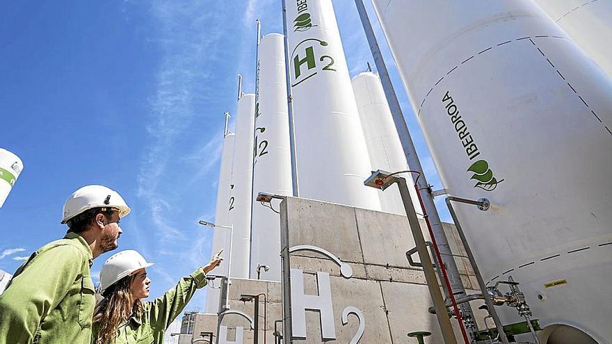 Imagen de una planta de hidrógeno verde de Iberdrola.