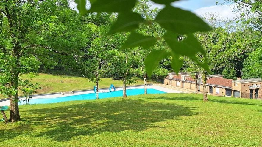 Udako udal igerilekua