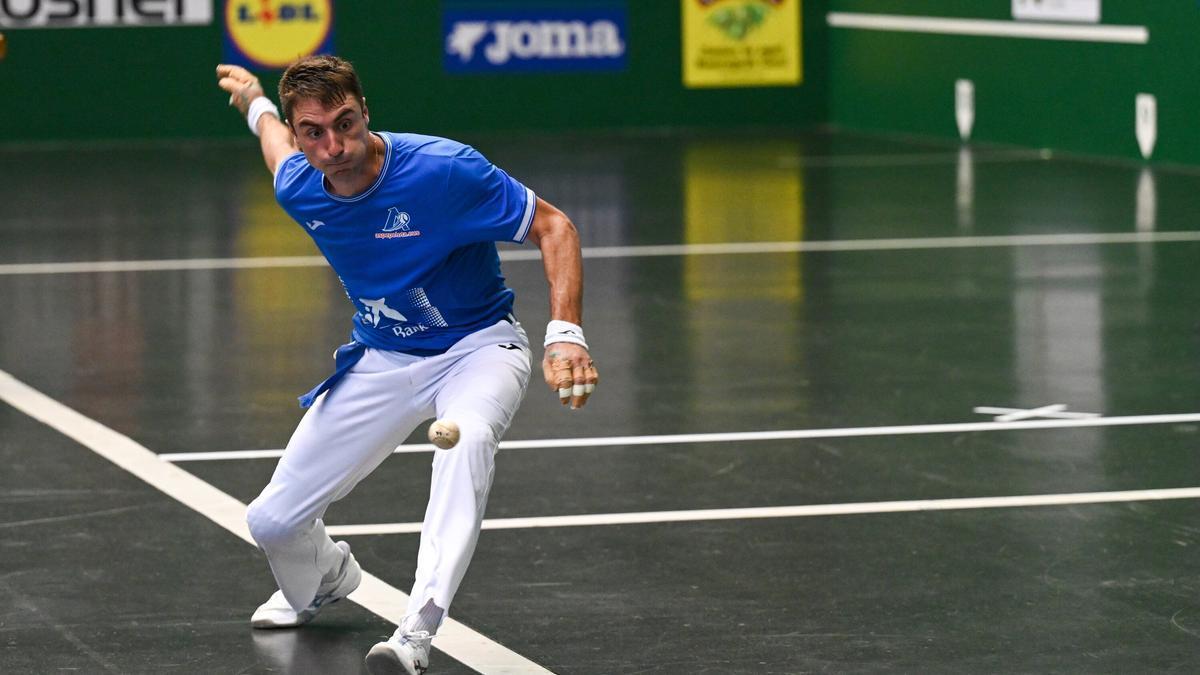 Jaka-Eskuza superan a Peio Etxeberria-Landa en el Masters CaixaBank Serie B.