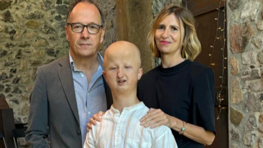 Jakes Txapartegi, junto a Iñaki Salvador y Esther Barandiaran