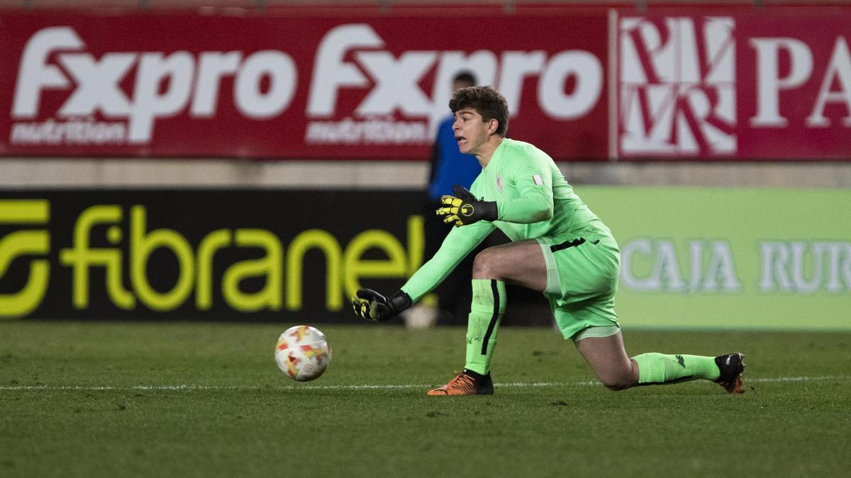 Ibon Ispizua, defendiendo la portería del Bilbao Athletic.