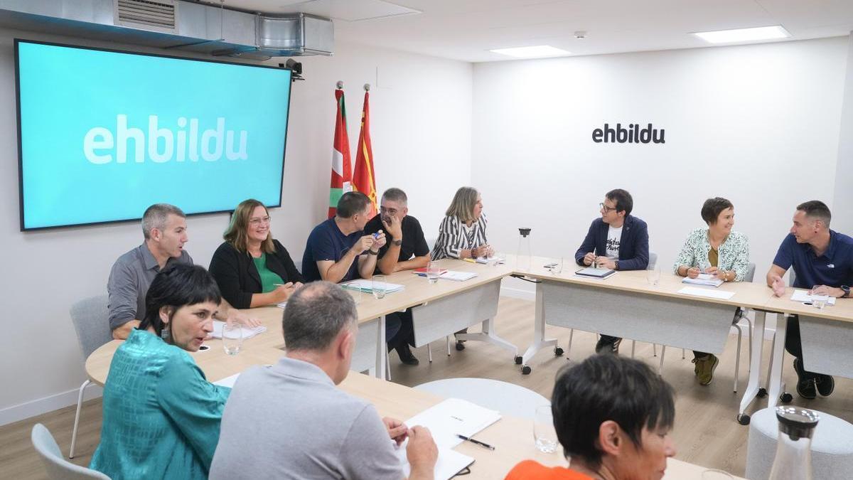 Otegi preside la primera reunión de la Mesa Política de EH Bildu en el nuevo curso político.