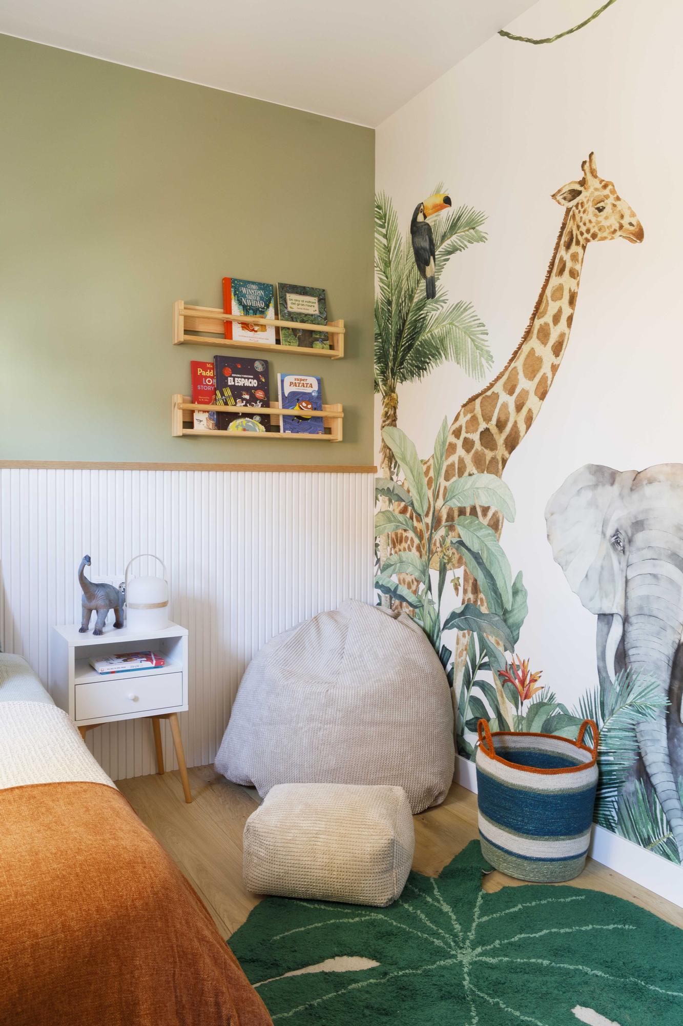 El segundo dormitorio infantil, con un gran mural.