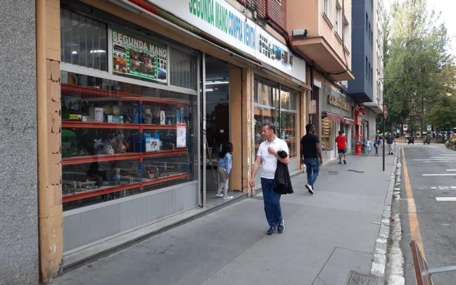 Comercio de Coronación donde se puede leer el mensaje Comercio de Coronación donde se puede leer el mensaje