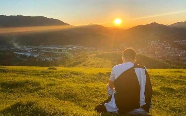 Ocaso desde Larraño, una de las 29 imágenes presentadas al concurso mi rincón favorito de Laudio / Cedida Ocaso desde Larraño, una de las 29 imágenes presentadas al concurso mi rincón favorito de Laudio