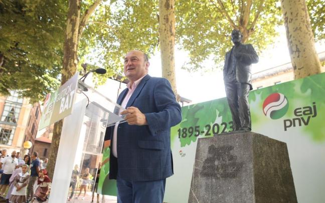 El presidente del EBB del PNV, Andoni Ortuzar, en el tradicional acto por el aniversario del partido celebrado en julio