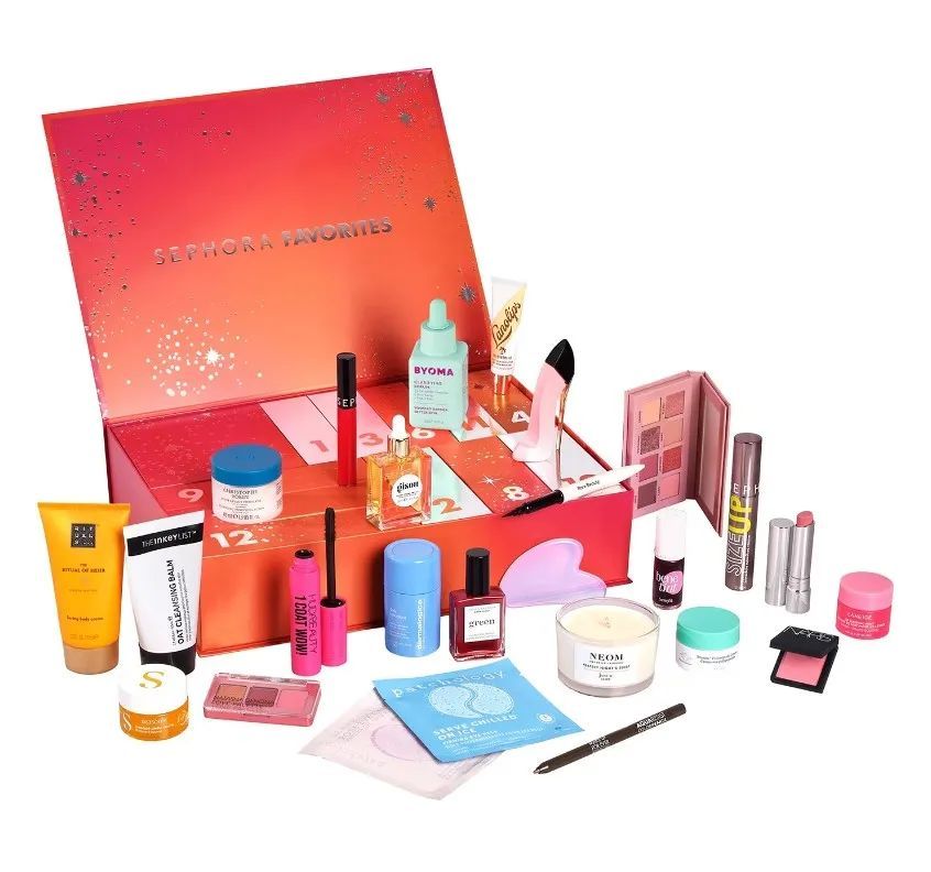 Productos de maquillaje y de cuidado corporal.