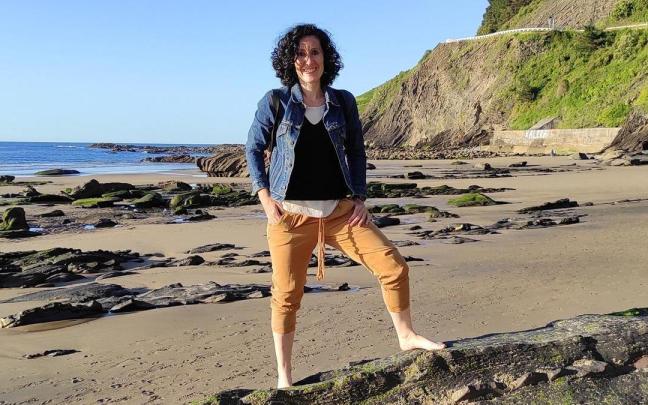 Maider Blasco, creadora de prendas y muñecos con ganchillo.