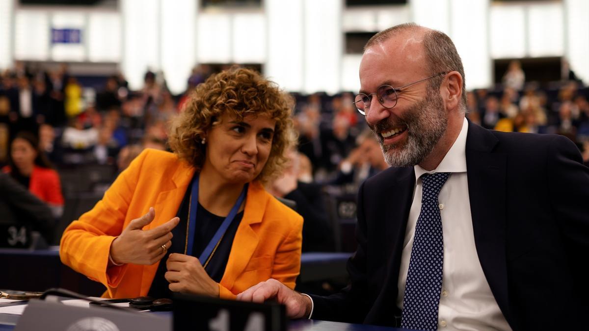 Weber y Dolors Montserrat, en el Parlamento Europeo.