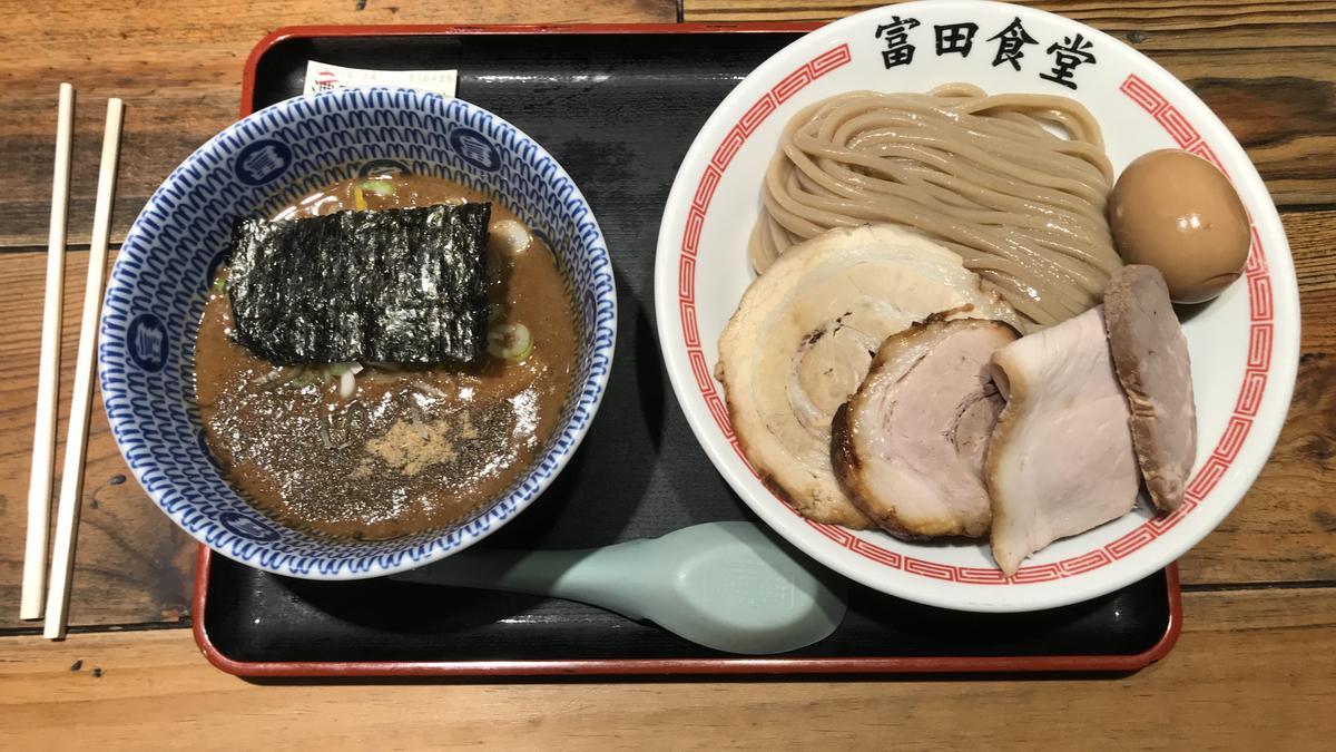 El ramen es un plato con gran importancia cultural y social.