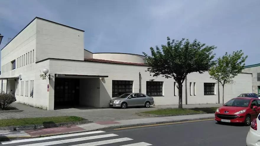 Centro de salud en Bertamiráns, a donde la niña fue trasladada por sus padres.