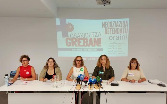 Satse, ELA, LAB, CCOO y UGT anuncian cinco jornadas de huelga en Osakidetza