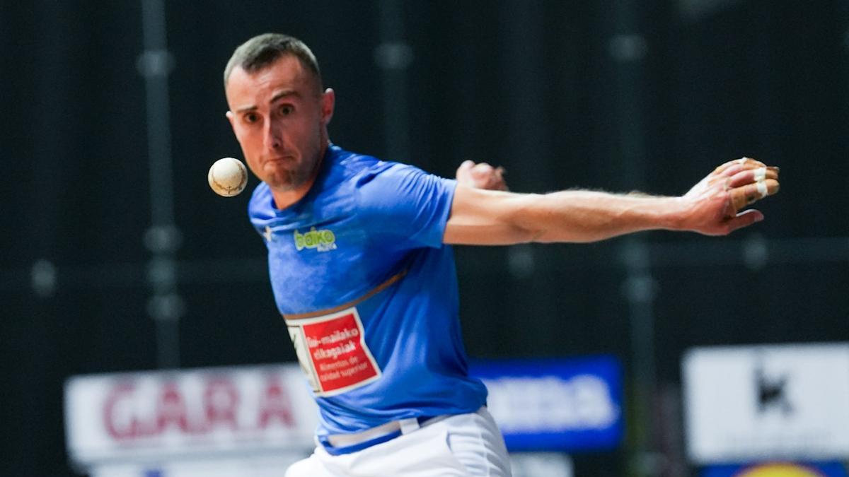 Jon Ander Peña gana a Bakaikoa en el Cuatro y Medio.