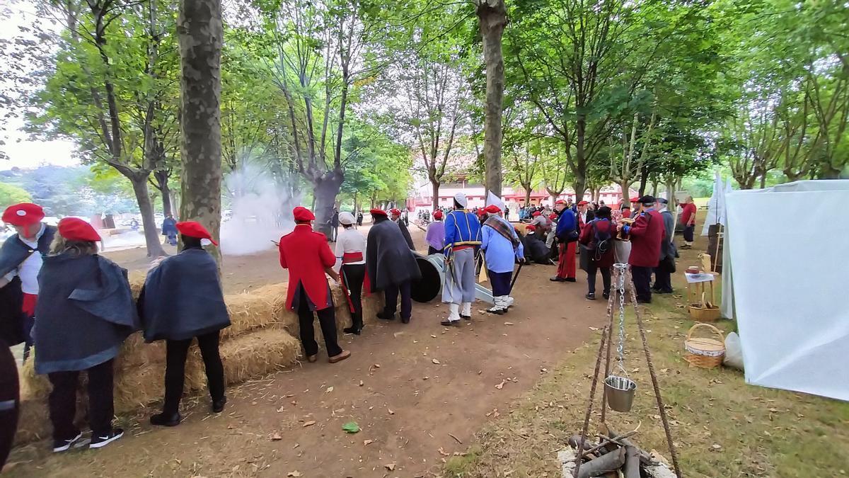 El pasado año tomaron parte en la representación más de 120 personas ataviadas de época
