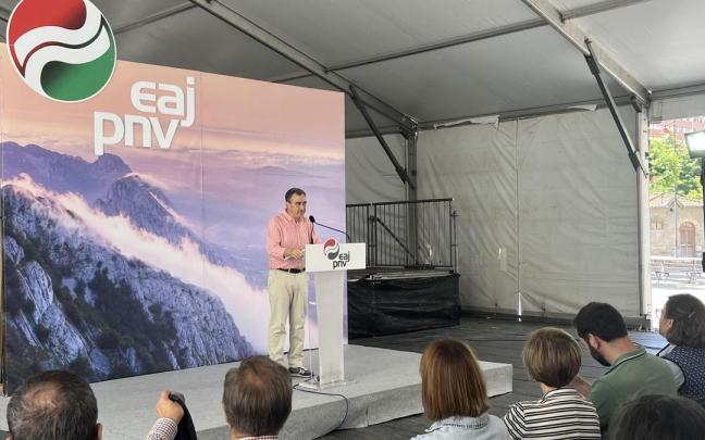 El presidente del EBB, Aitor Esteban, durante su discurso