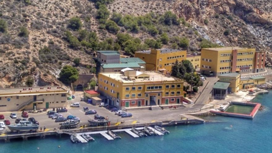 Centro de Buceo de la Armada.