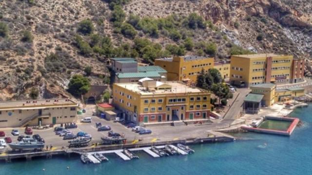 Centro de Buceo de la Armada.