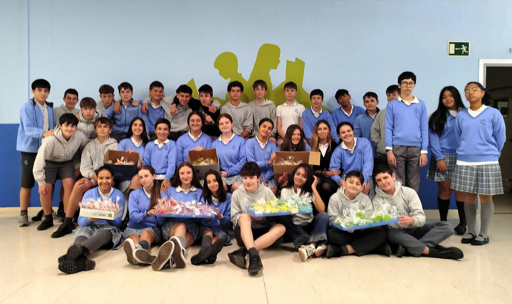 El grupo de segundo de la ESO de La Milagrosa que ha elaborado los productos del mercado solidario con Gaza