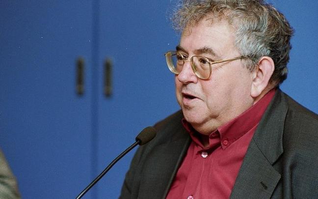 El escritor y político Ignasi Riera.