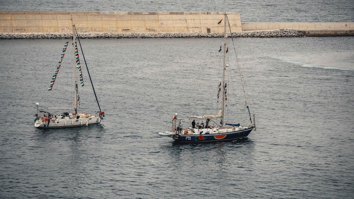 La flotilla acusa a Israel de "una trampa mortal" al "inutilizar los motores" de embarcaciones interceptadas.