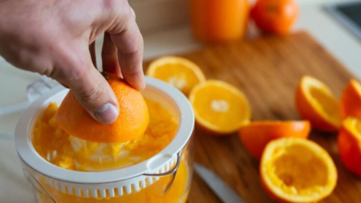 Al exprimir la fruta, se pierde la mayor parte de la fibra, que se queda en la pulpa