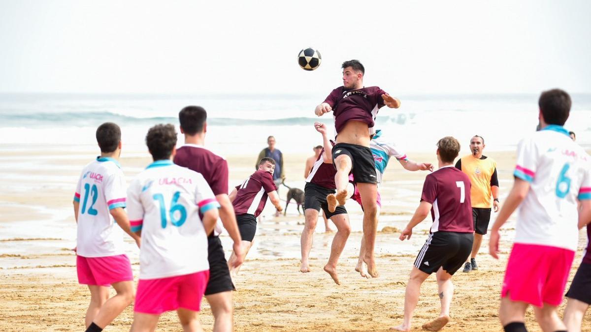 Finales de futbol playeros en Zarautz.
