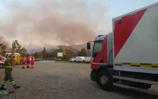 Extremadura activa el nivel 2 por el incendio de Las Hurdes y pide ayuda a la UME Extremadura activa el nivel 2 por el incendio de Las Hurdes y pide ayuda a la UME