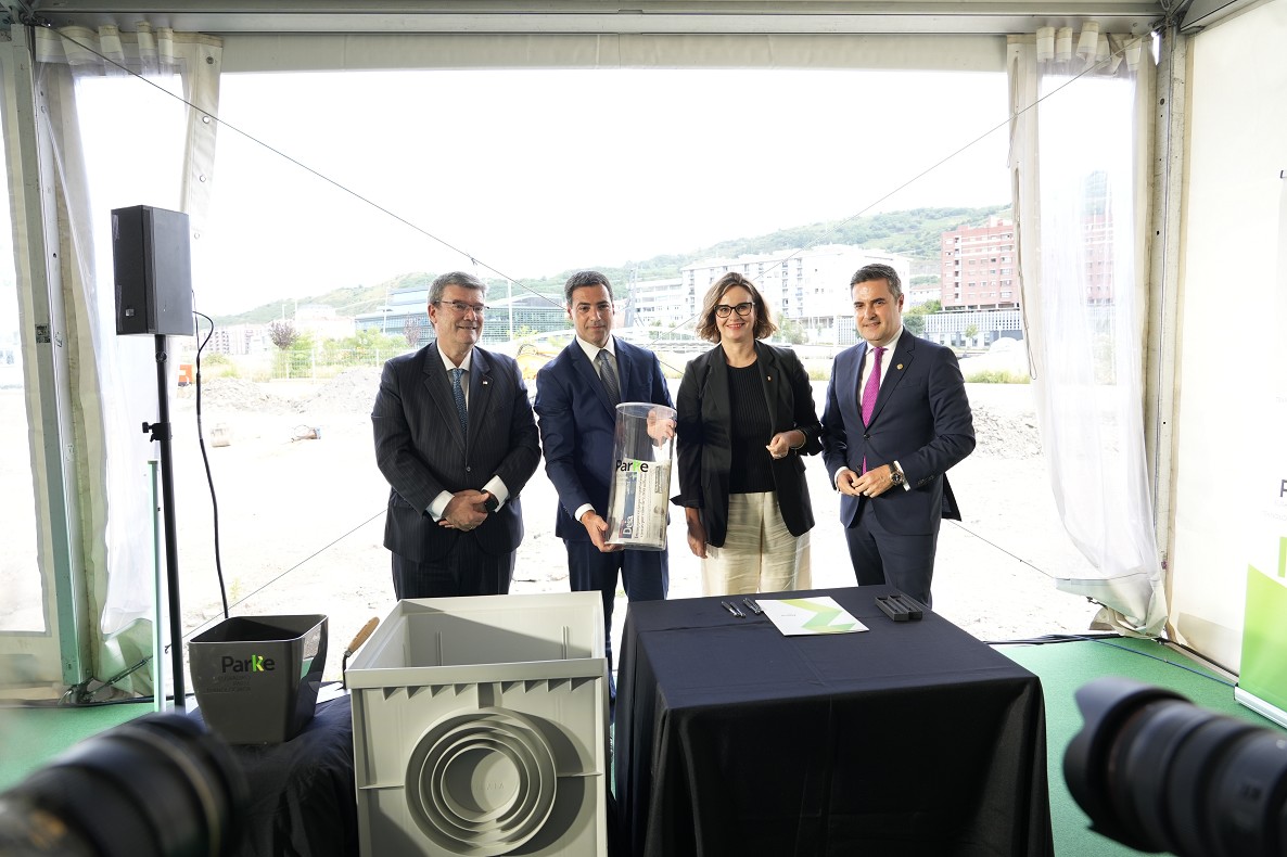 Colocación de la primera piedra en Zorrozaurre - Diputación Foral de Bizkaia